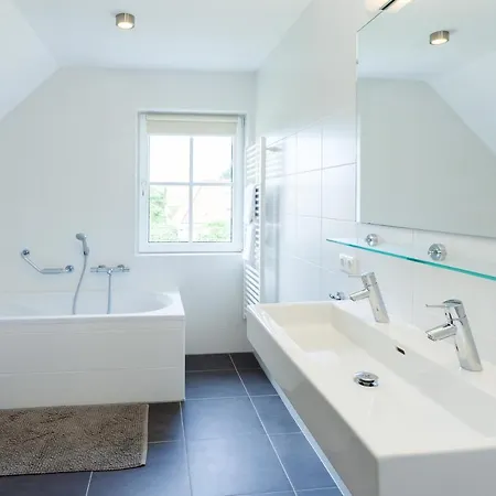 Vila Buitenplaats Witte Raaf Aan Zee *