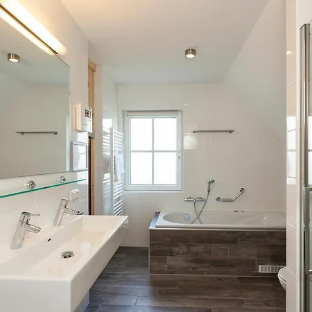 Buitenplaats Witte Raaf Aan Zee